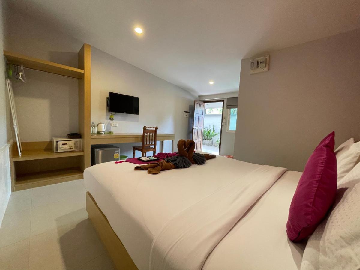 กู๊ด ไนน์ แอท โฮม Hotel Rawai ภายนอก รูปภาพ
